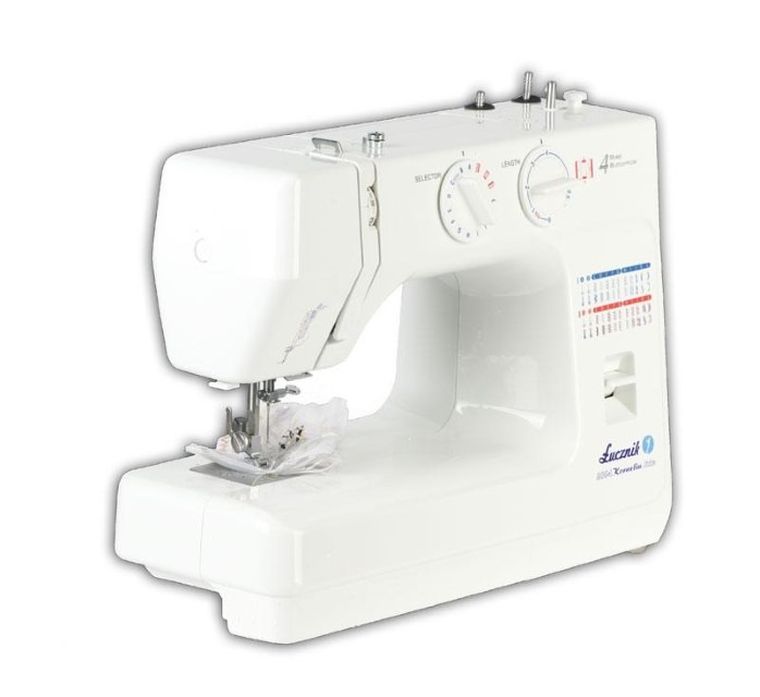 Łucznik, Kornelia II 2004, maszyna do szycia