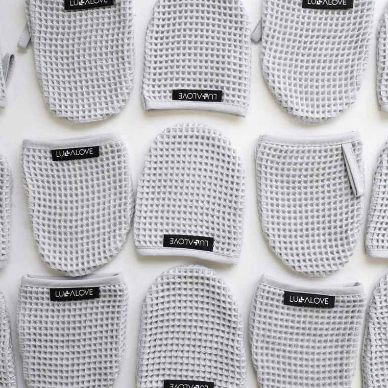 LullaLove, bambusowa rękawiczka do mycia twarzy