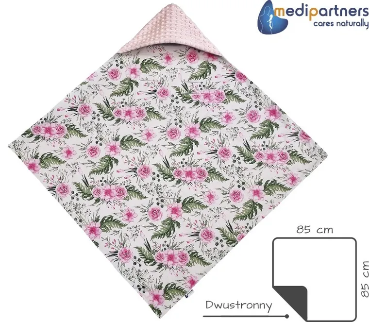 Medi Partners, Kwiaty, otulacz do nosidełka z kapturkiem, minky, różowy, 85-85 cm