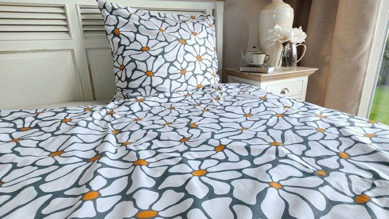 MimiNu, Daisy, poszewka na poduszkę, 40-40 cm