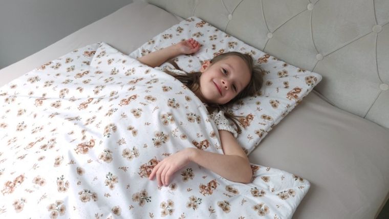 MimiNu, Kaczuszki, 2-częściowy komplet pościeli z wypełnieniem, beż, 120-90 cm