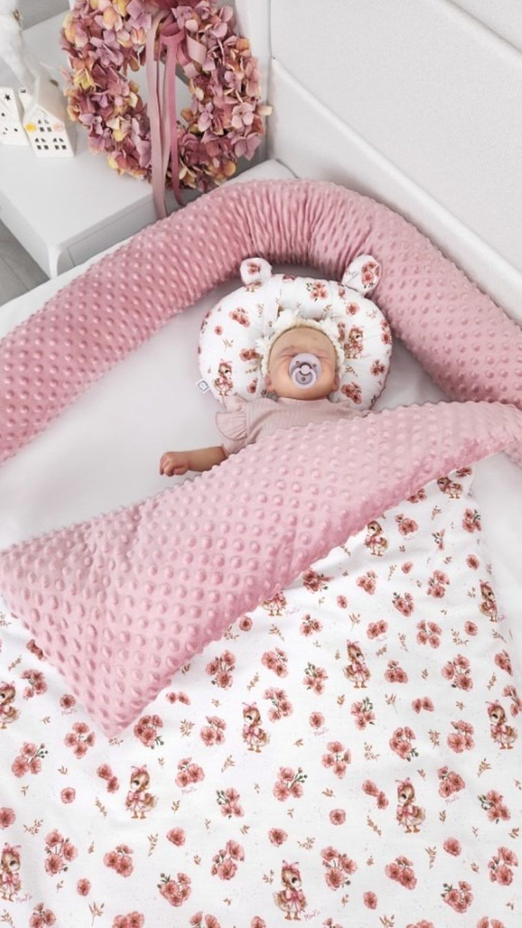 MimiNu, Kaczuszki, lekki kocyk dziecięcy, minky, pudrowy róż, 60-70 cm