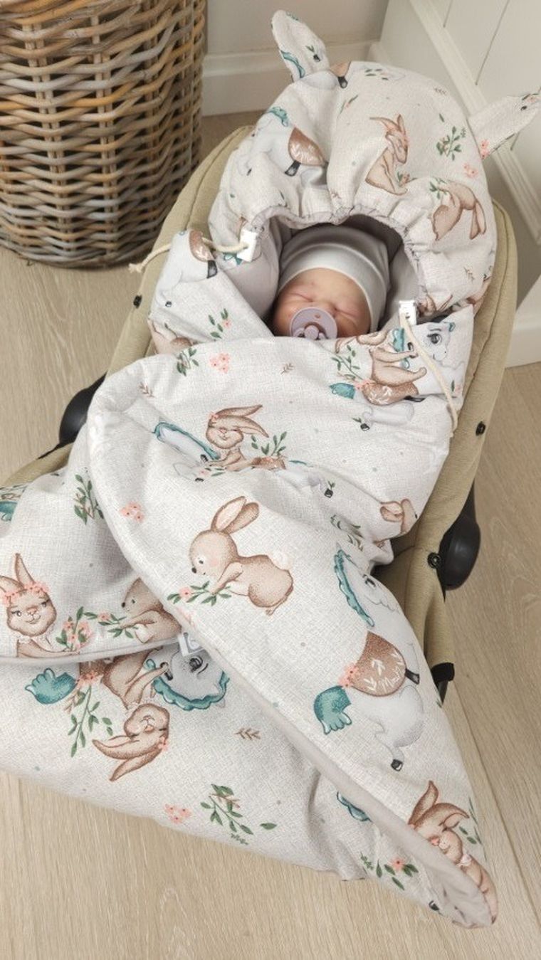 MimiNu, Karuzela, otulacz do nosidełka, kocyk z kapturkiem, ocieplany, beż, 90-90 cm