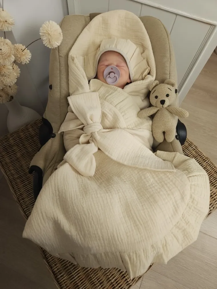 MimiNu, otulacz do wózka, fotelika samochodowego, 90-90 cm, falbanka, muślin, ciepły beż, TOG 0.5-1.0