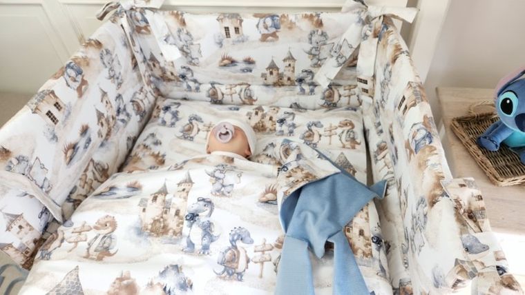 MimiNu, Smok Turysta, prześcieradło do łóżeczka, 60-120 cm