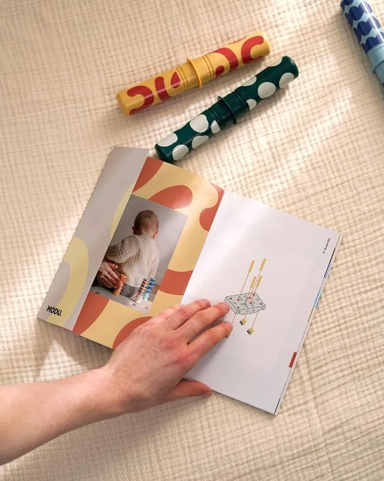 Modu, Baby Activity Set, zestaw klocków aktywizujących z funkcją jeździka, Ocean Mint/Forest Green