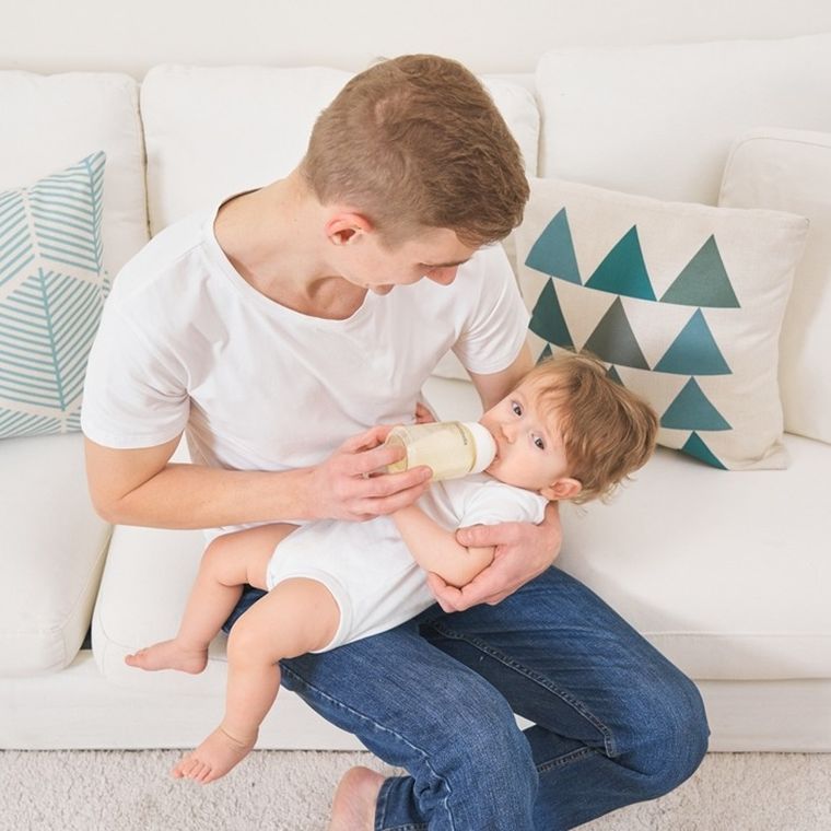 Mombella, Classic, butelka dla niemowlaka, antykolkowa, 3-6m, 180 ml