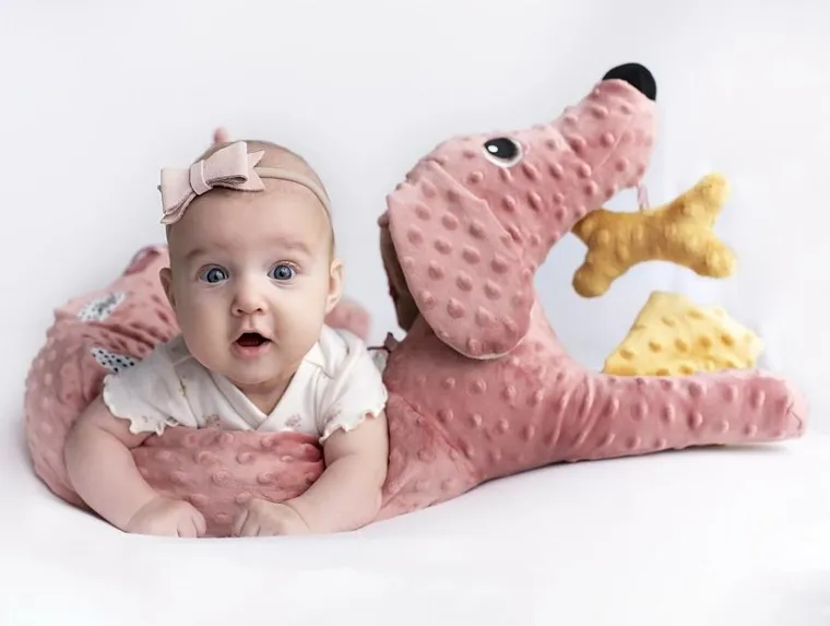 Mom's Care, Jamiś, ochraniacz do łóżeczka, zabawka sensoryczna, różowa