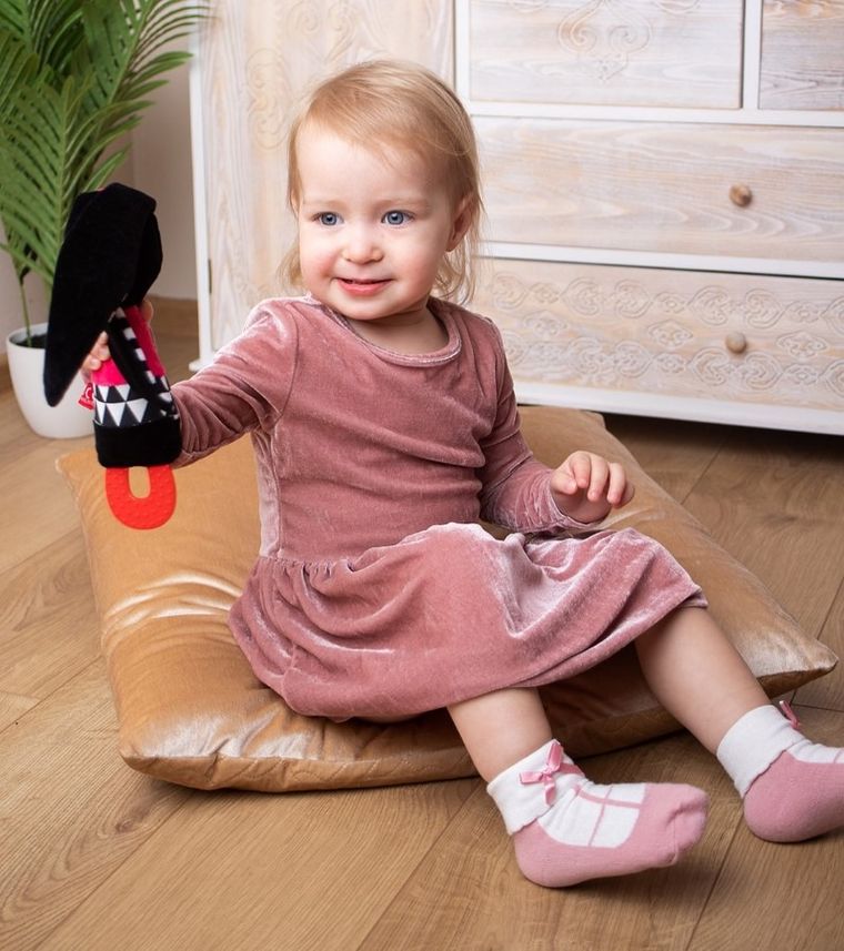 Mom's Care, króliczka, piszczek z gryzakiem, kontrastowa zabawka sensoryczna