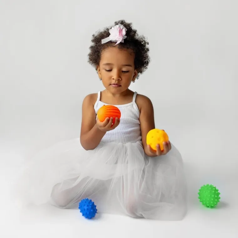 Mom's Care, Sensorky, piłeczki do masażu, piłeczki sensoryczne, 5 szt.