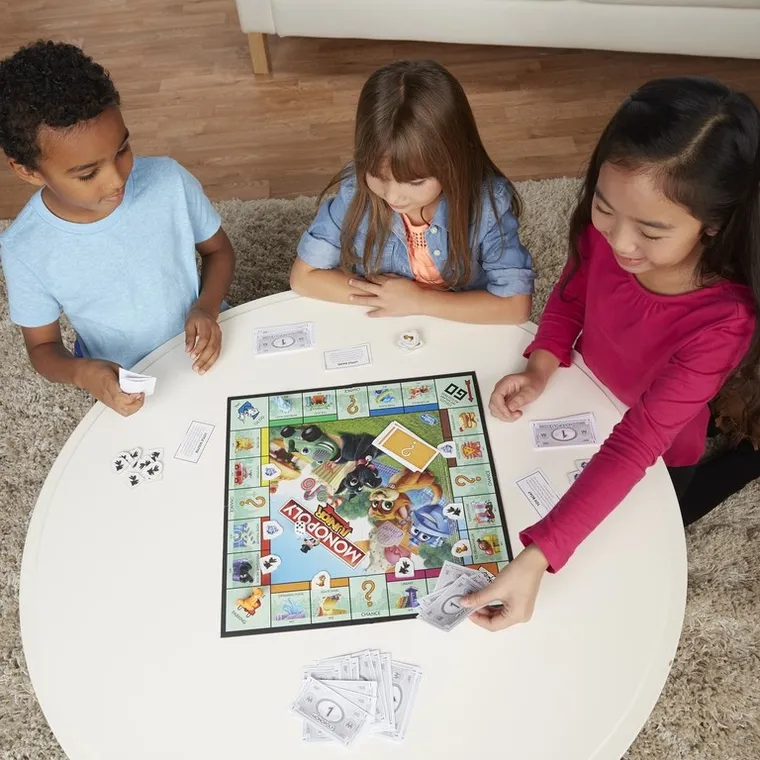 Monopoly, Junior, gra ekonomiczna