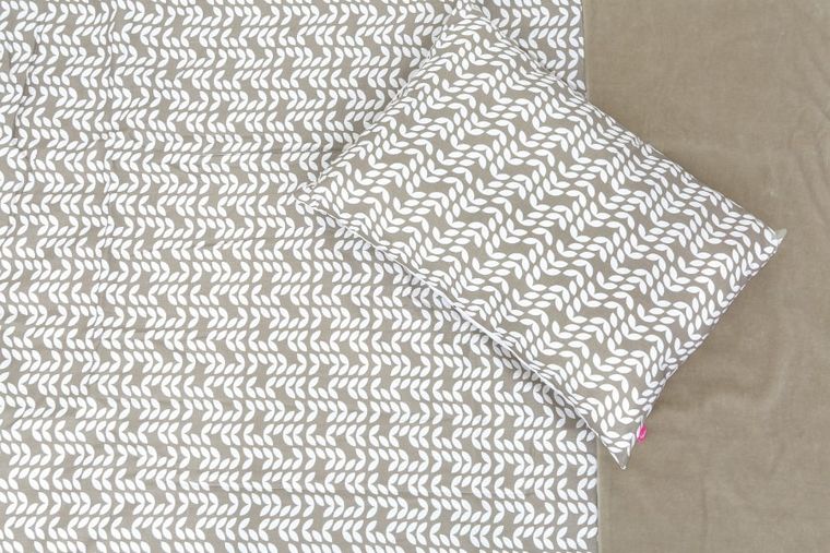 Motherhood, Classics Beżowy 2023, 2-częściowy komplet pościeli, kołderka z poduszką