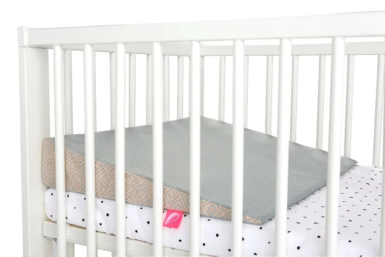 Motherhood, Kwadraty Różowe, poduszka klin