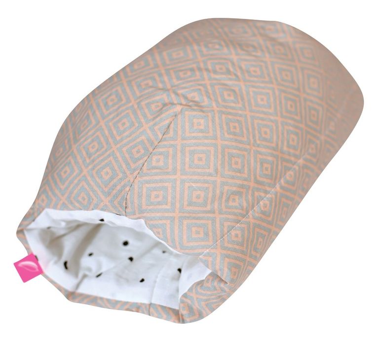 Motherhood, mufka - poduszka do karmienia, kwadraty różowe