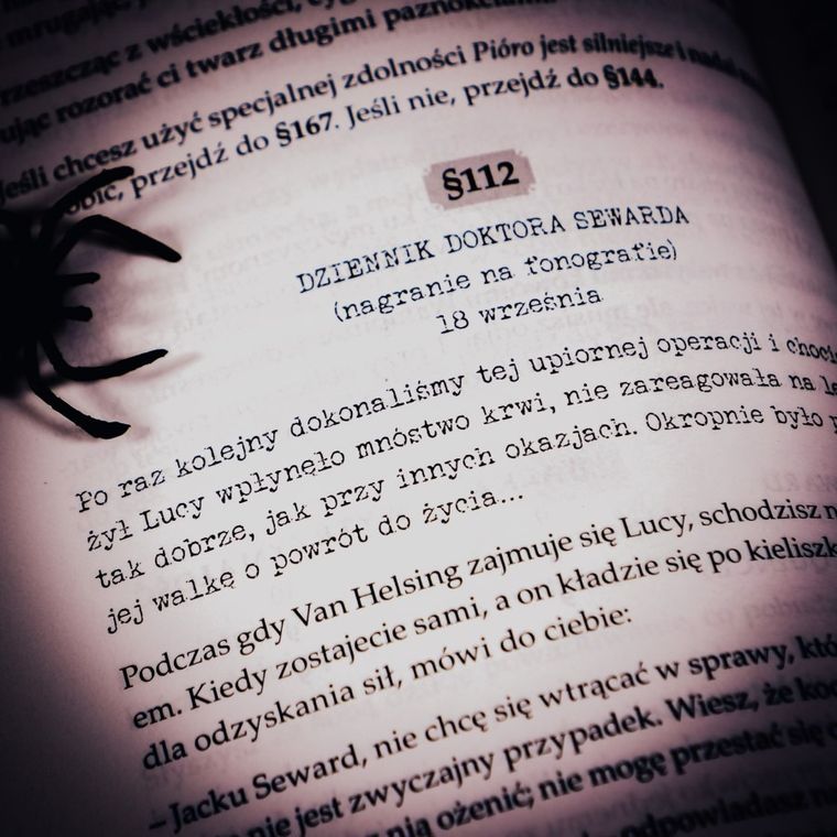 Muduko, Dracula, Klątwa wampira, książkowa gra strategiczna