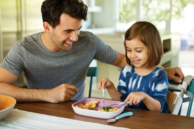 Munchkin, zestaw stalowych sztućców dla dzieci, niebieski