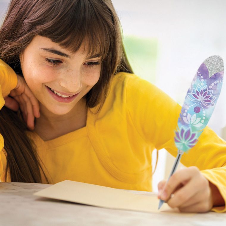 Nebulous Stars, Nenuphia, długopis z piórkiem