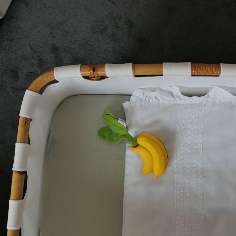 Oli & Carol, etui na smoczek, Banan Ana Banana