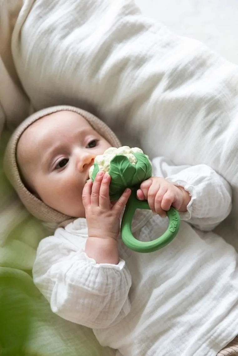 Oli & Carol, gryzak z grzechotką, Kalafior