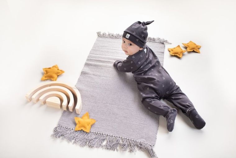 Pajac niemowlęcy, grafitowy, księżyce, Pinokio