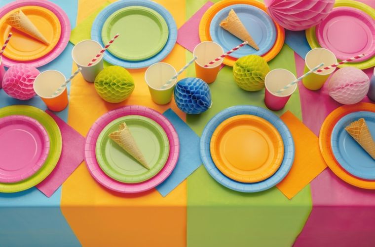 PartyDeco, obrus, jasny niebieski, 137-183 cm