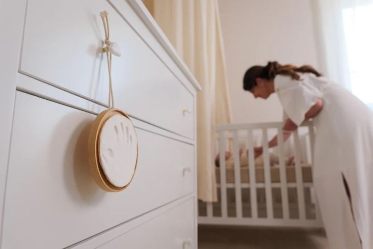 Petit Artichaut, drewniany medalion pamiątkowy