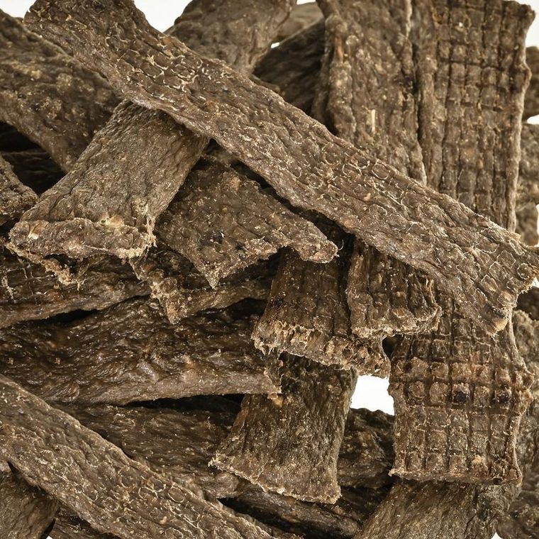 Petitto, Suszone paski mięsne, przysmak dla psa, dziczyzna z konopiami, 400g