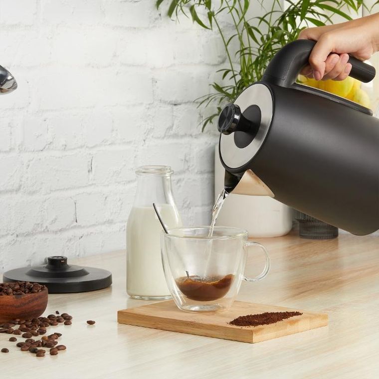 Petra, czajnik elektryczny 3000W, 1,7l