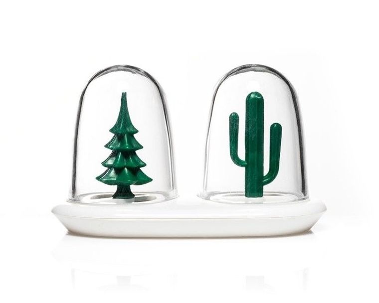 Pieprzniczka i solniczka, choinka i kaktus