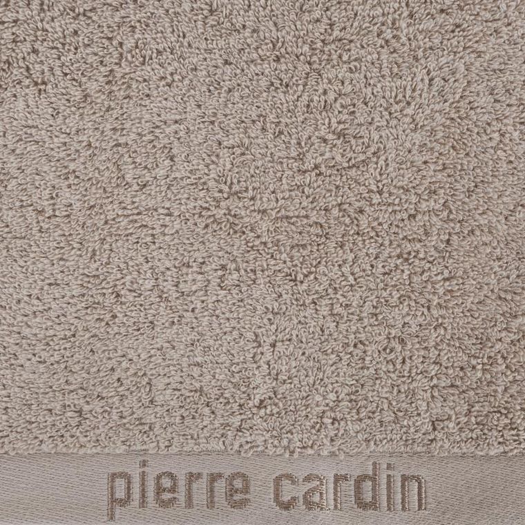 Pierre Cardin, ręcznik Evi