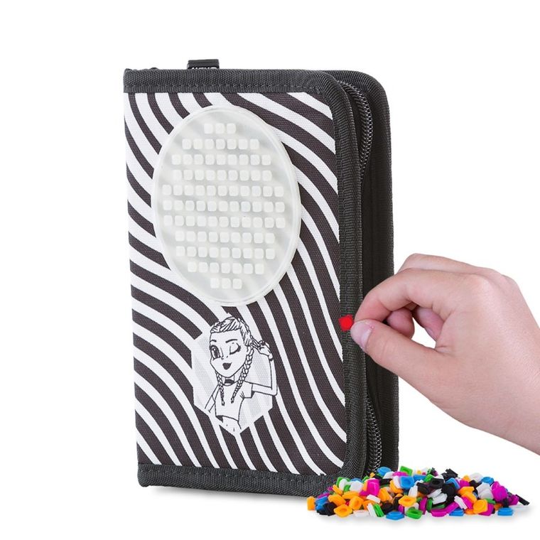 Pixie Crew, Zebra, piórnik jednokomorowy, panel świecący w ciemności