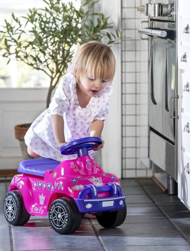 Plasto, jeździk z cichymi kołami, księżniczka