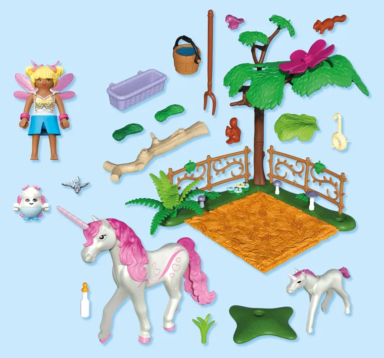 Playmobil, Princess Magic, Magiczna stajnia jednorożców dla mamy i źrebaka, 71839