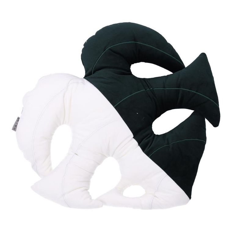 Pluszowa poduszka w kształcie liścia