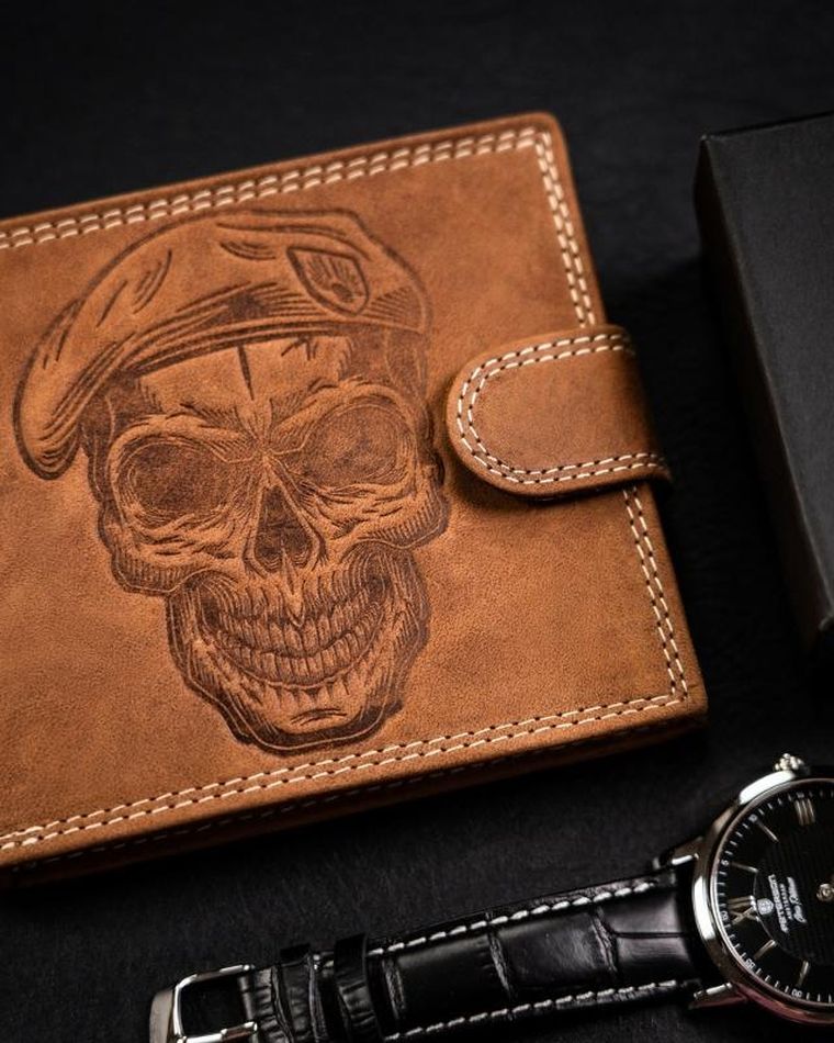 Portfel, brązowy, skórzany, Always Wild