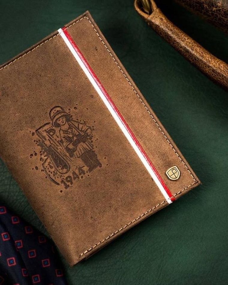 Portfel, brązowy, skórzany, Peterson