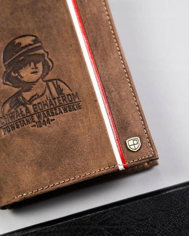 Portfel, brązowy, skórzany, Peterson