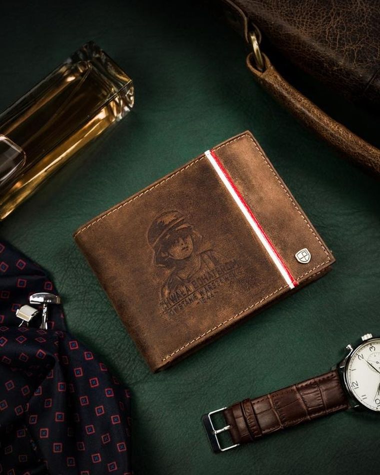 Portfel, brązowy, skórzany, Peterson