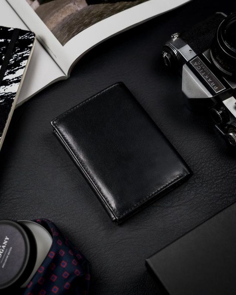 Portfel, czarno-czerwony, skórzany, RFID, Rovicky