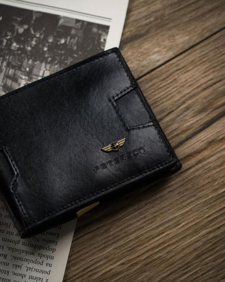 Portfel, czarny, skórzany, Peterson