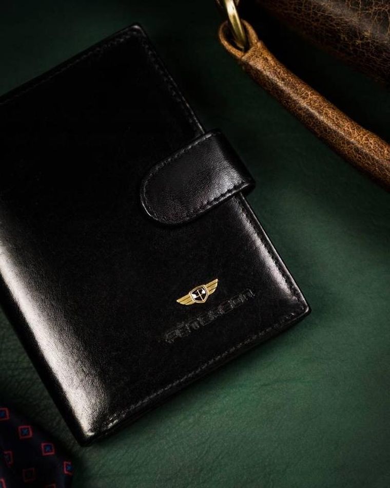 Portfel, czarny, skórzany, Peterson