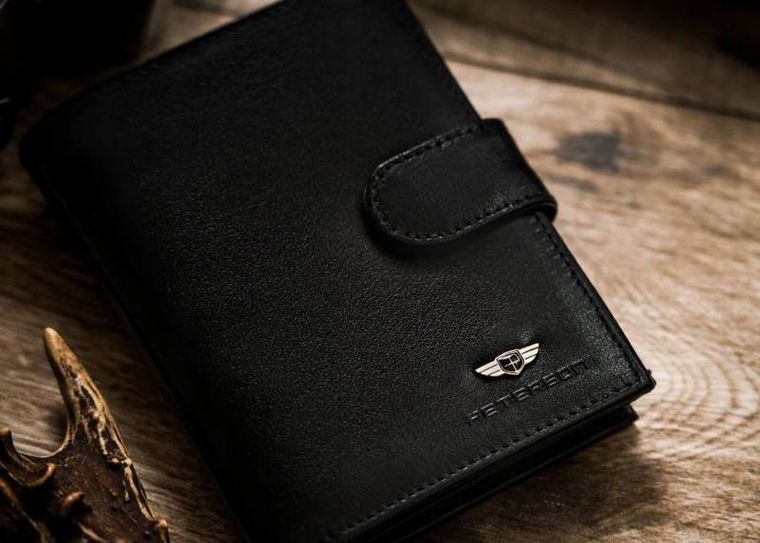 Portfel, czarny, skórzany, Peterson