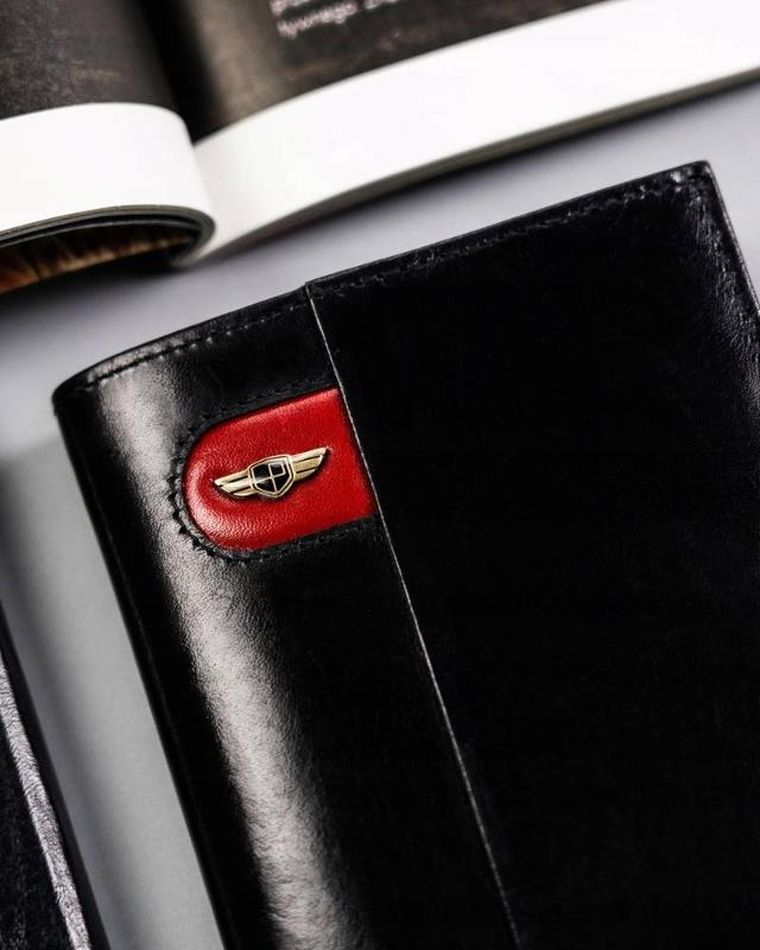 Portfel, czarny, skórzany, Peterson