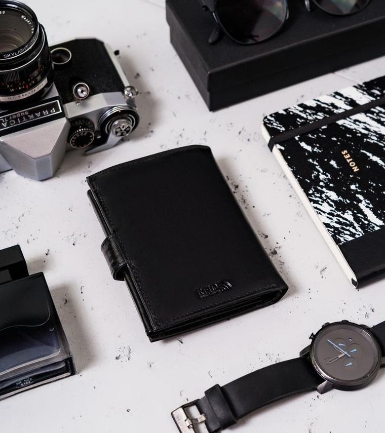 Portfel, czarny, skórzany, RFID, Peterson