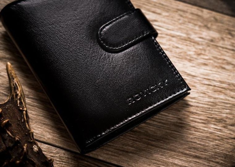 Portfel, czarny, skórzany, RFID, Rovicky