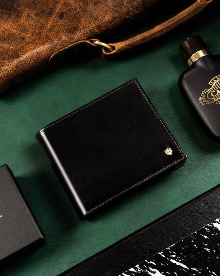 Portfel, czarny, skórzany, RFID, Rovicky