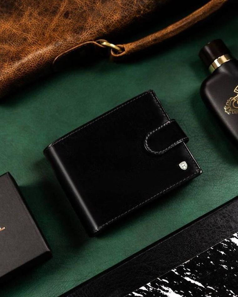 Portfel, czarny, skórzany, RFID, Rovicky