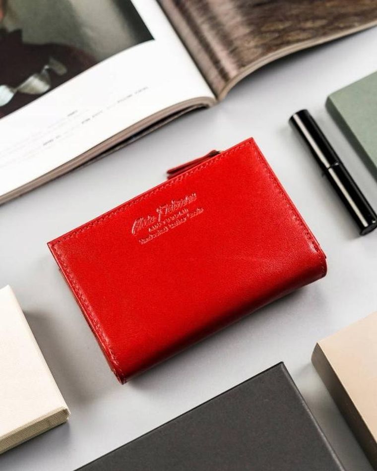 Portfel damski ze skóry naturalnej, Peterson