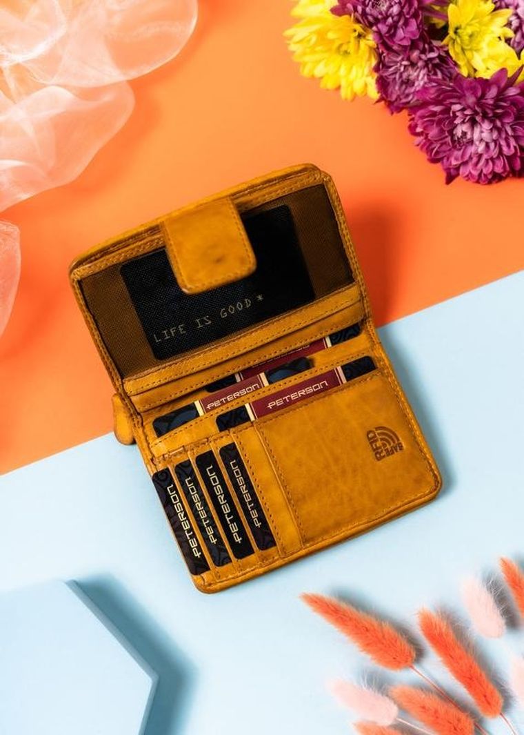 Portfel, żółty, skórzany, Rovicky