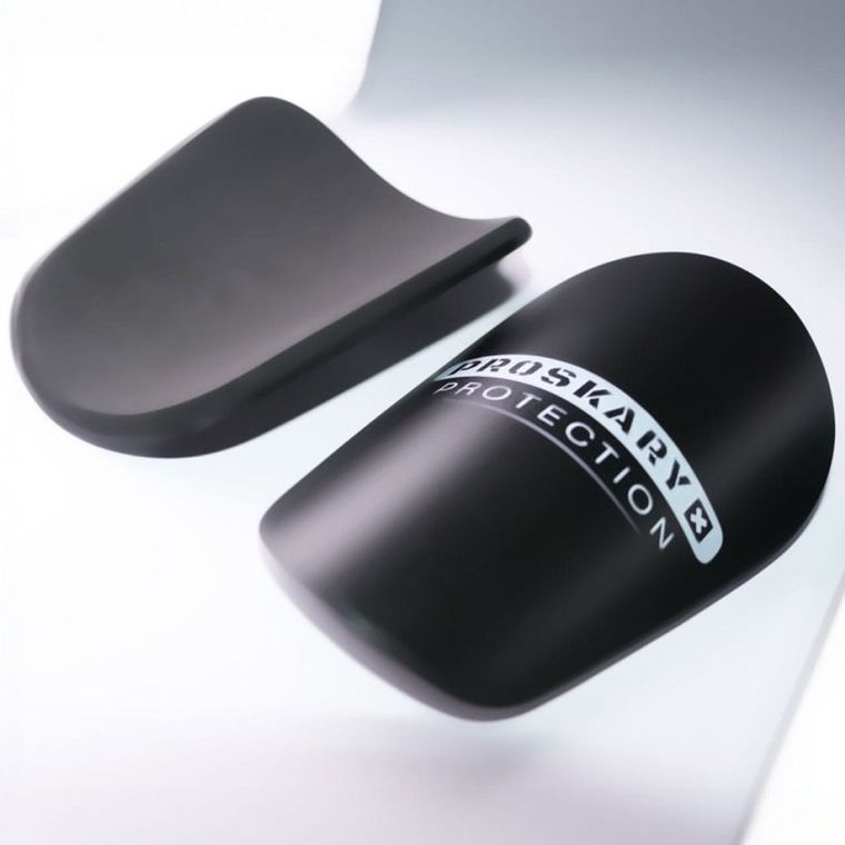 Proskary, nagolenniki piłkarskie, Mini czarne, rozmiar uniwersalny